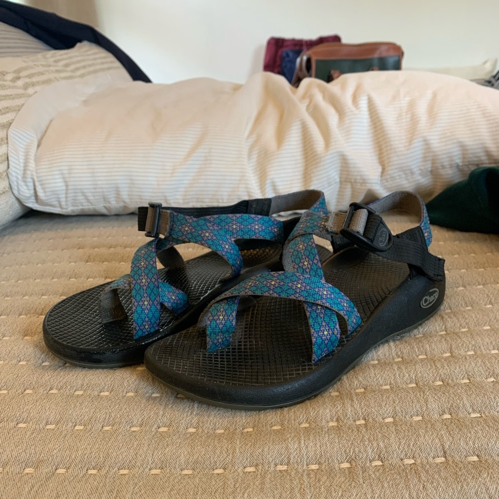 Womens Chacos Size 8